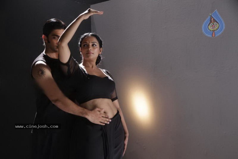 Rathinirvedam Tamil Movie Spicy Stills - 21 / 44 photos