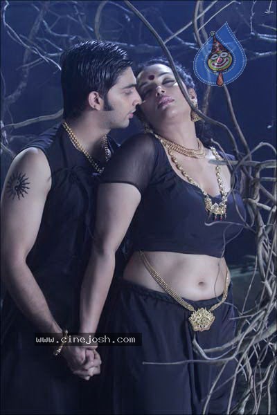 Rathinirvedam Tamil Movie Spicy Stills - 27 / 44 photos
