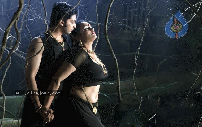 Rathinirvedam Tamil Movie Spicy Stills - 33 / 44 photos