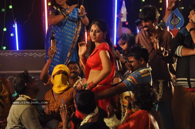 Reshmi Spicy Stills - 18 / 118 photos
