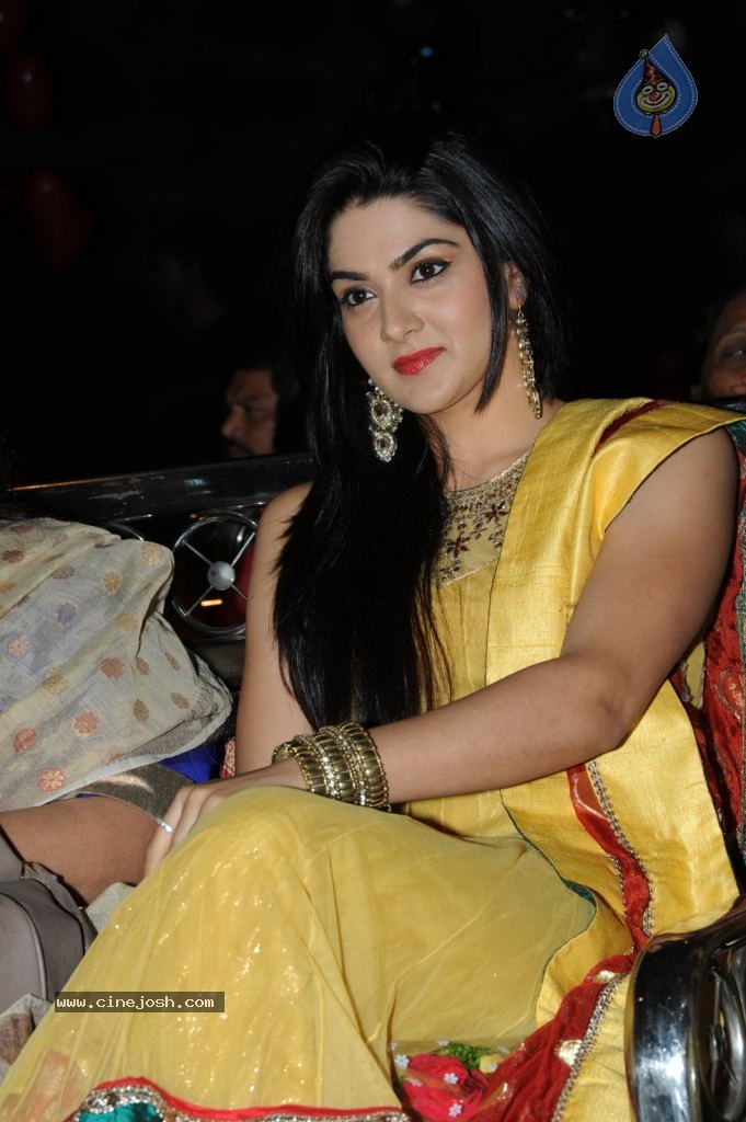 Sakshi Choudary Hot Stills - 13 / 45 photos