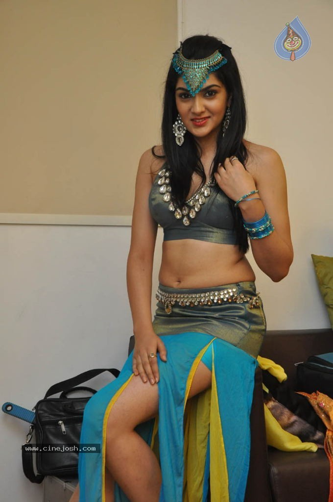 Sakshi Choudary Hot Stills - 25 / 45 photos