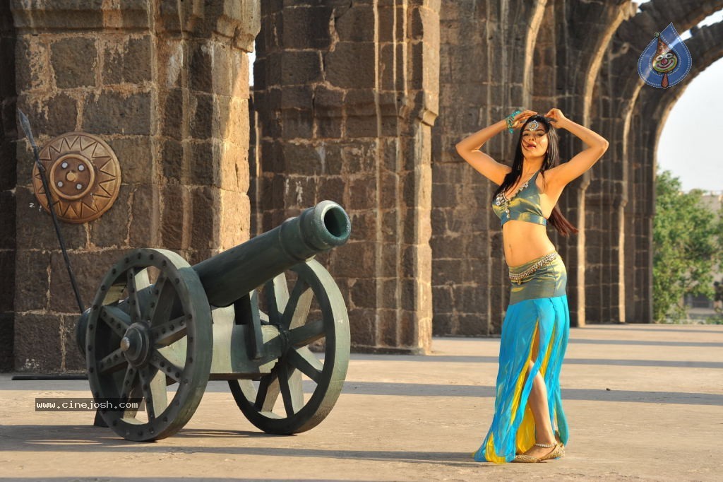 Sakshi Choudary New Hot Stills - 24 / 208 photos