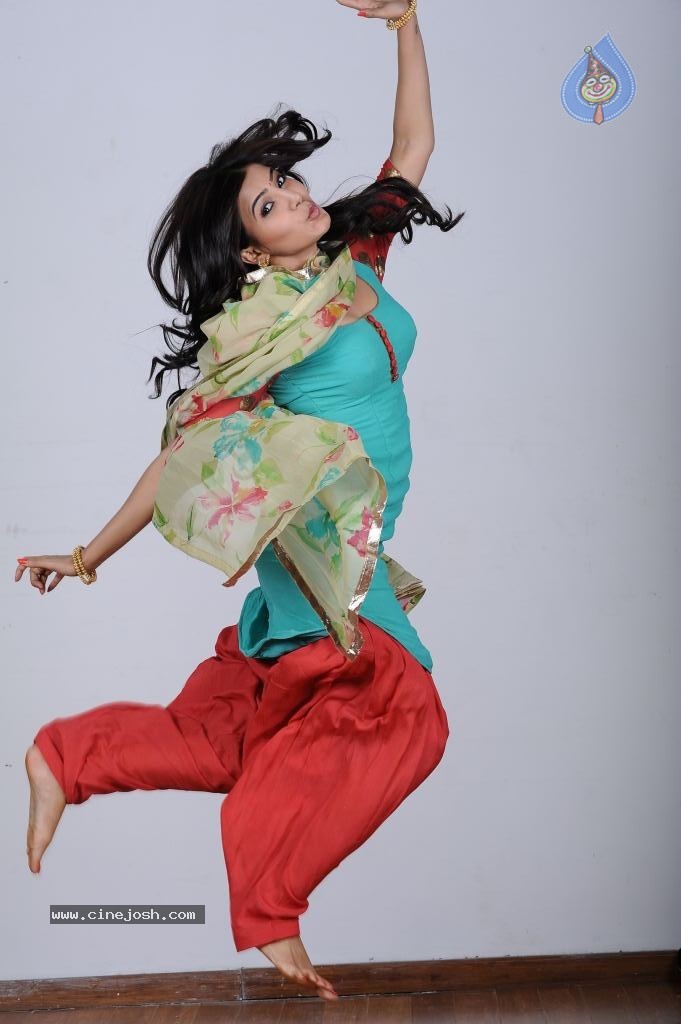 Samantha Latest Hot Photos - 70 / 121 photos