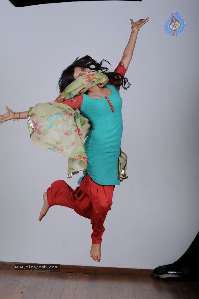 Samantha Latest Hot Photos - 105 / 121 photos