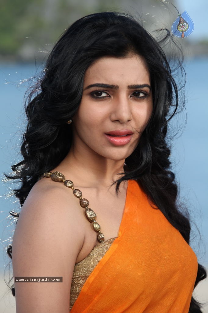Samantha Latest Hot Stills - 17 / 77 photos