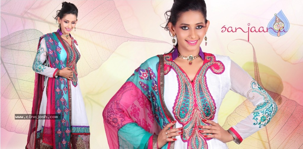 Sanjana Singh Spicy Stills - 30 / 39 photos