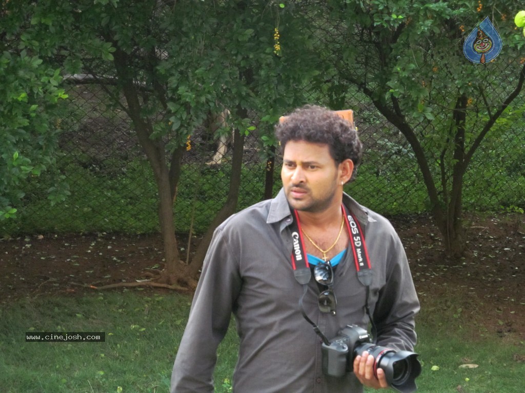 Sarena Movie New Hot Stills - 49 / 100 photos