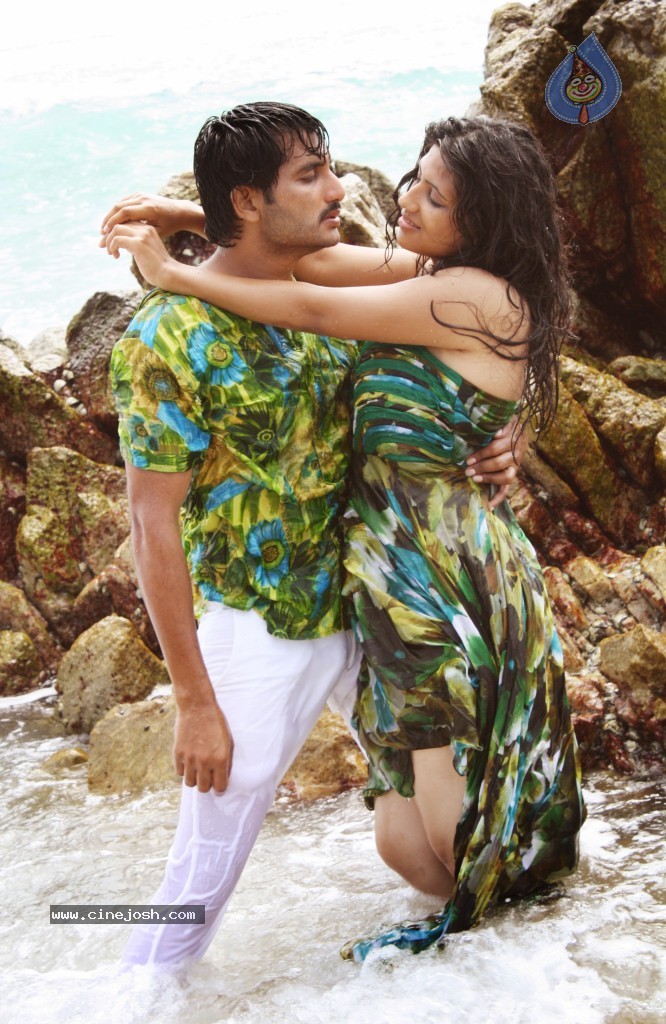 Sasesham Movie Spicy Stills - 2 / 17 photos