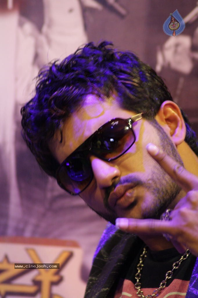 Sasesham Movie Spicy Stills - 18 / 79 photos