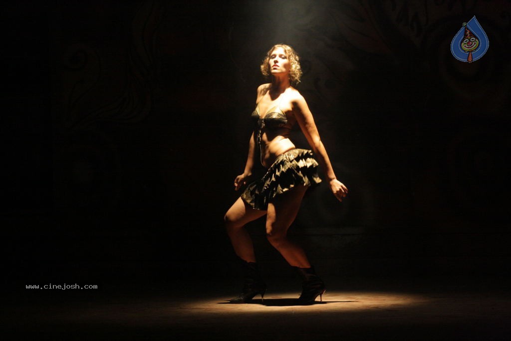 Sasesham Movie Spicy Stills - 1 / 50 photos