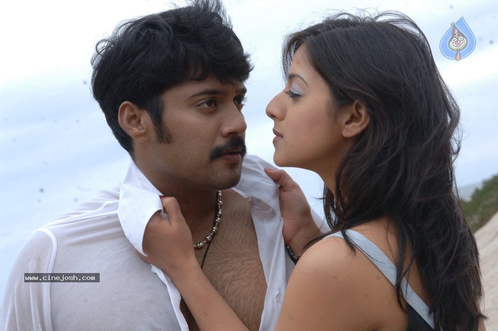 Scam Movie Hot gallery - 36 / 89 photos