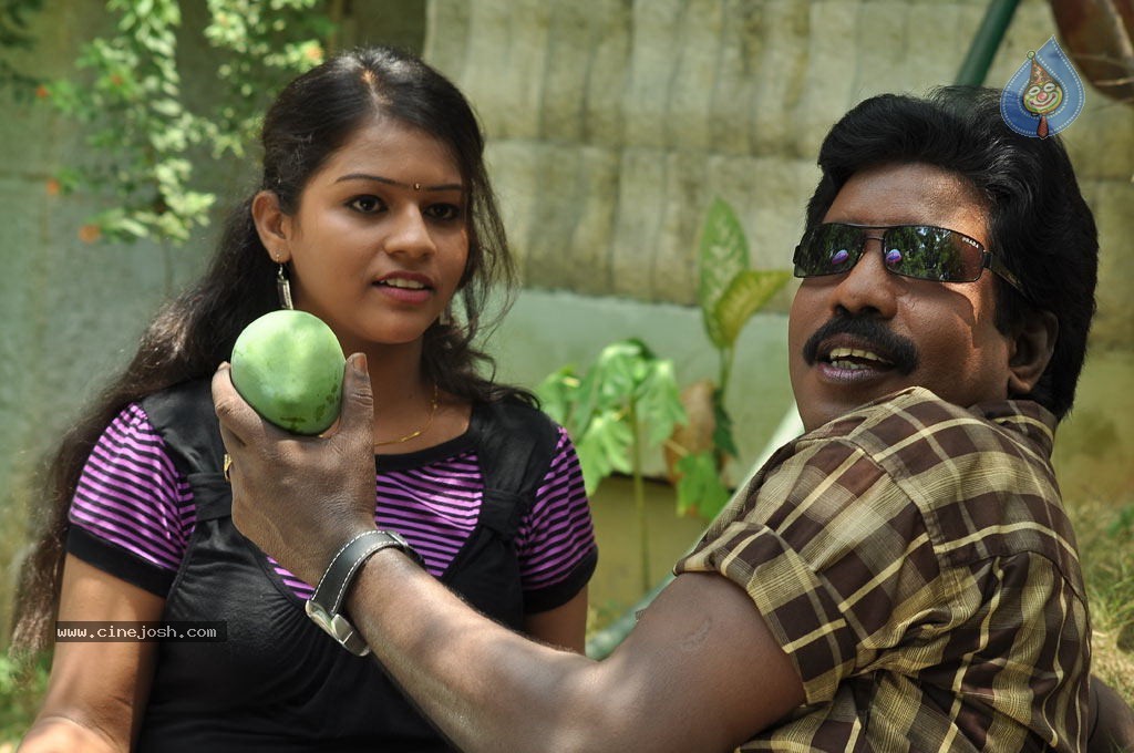 Selathuponnu Tamil Movie Hot Stills - 17 / 40 photos