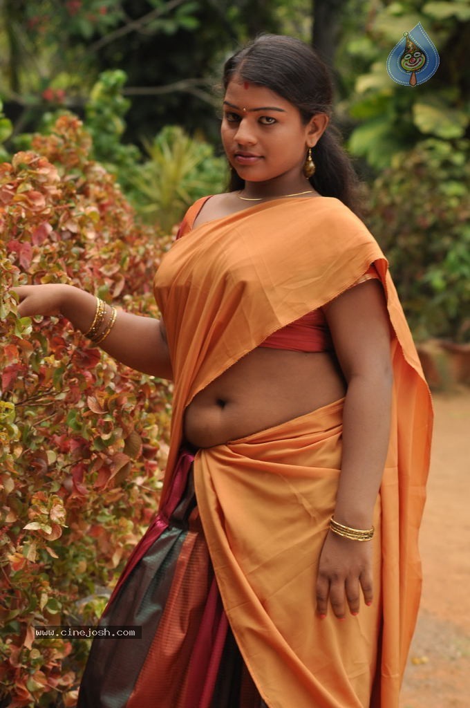 Selathuponnu Tamil Movie Hot Stills - 20 / 40 photos