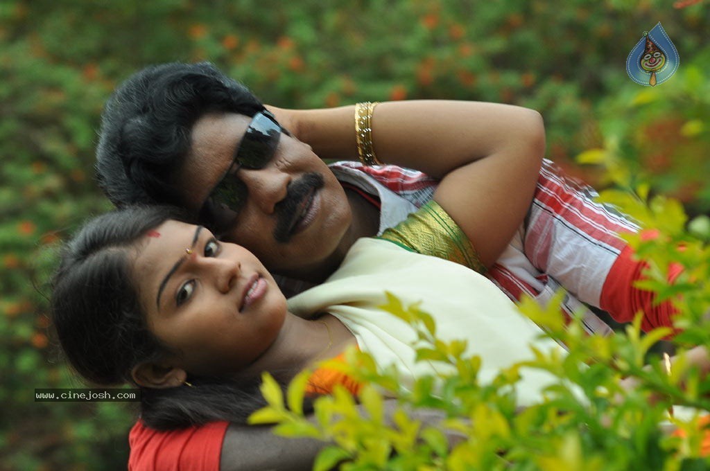 Selathuponnu Tamil Movie Hot Stills - 25 / 40 photos