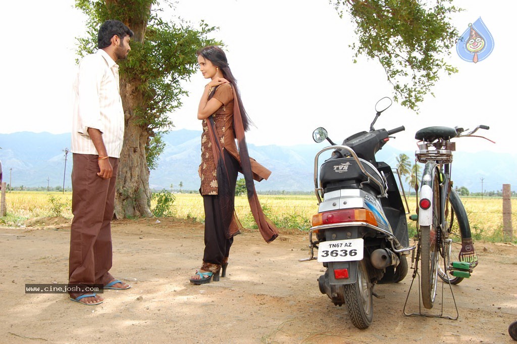 Shankar Oor Rajapalayam Tamil Movie Hot Stills - 5 / 46 photos