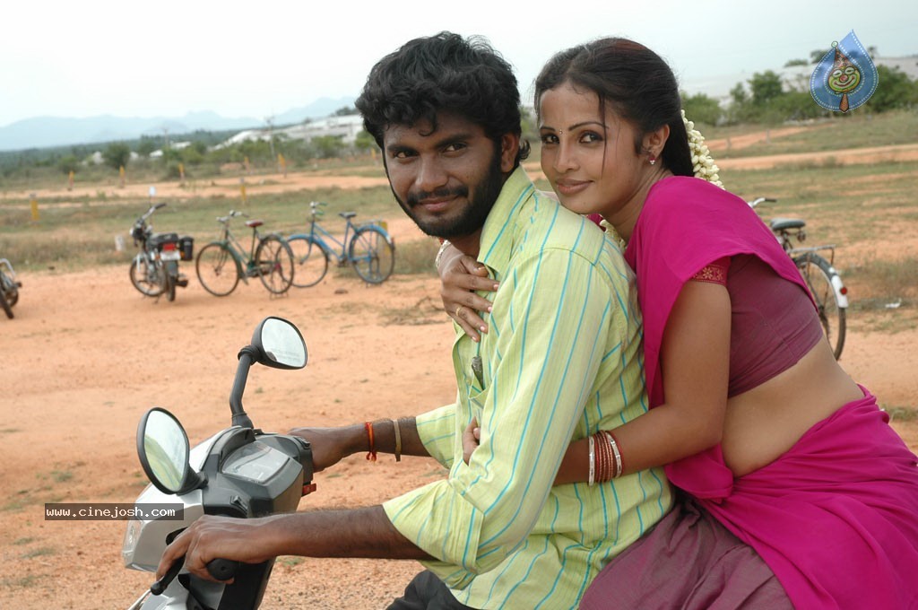 Shankar Oor Rajapalayam Tamil Movie Hot Stills - 27 / 46 photos