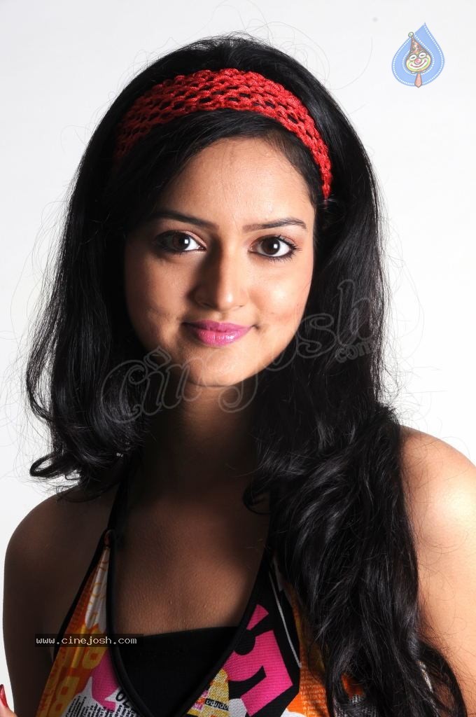 Shanvi New Hot Stills - 13 / 65 photos