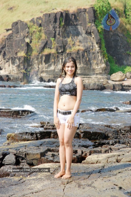 Sheena Latest Spicy Pics - 8 / 35 photos