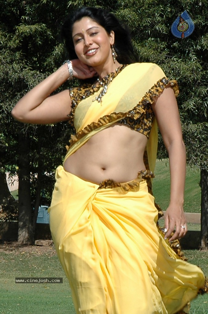 Sheryl Pinto Hot Stills - 21 / 63 photos