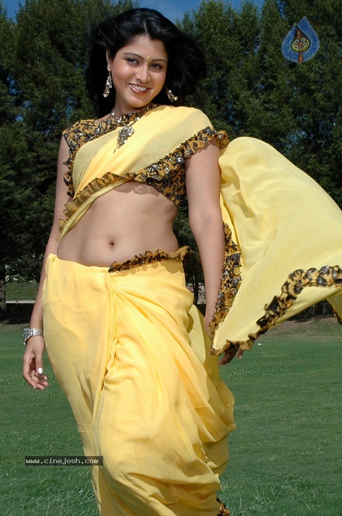 Sheryl Pinto Hot Stills - 26 / 63 photos