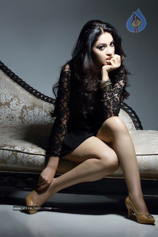 Shilpi Sharma Hot Photos - 6 / 28 photos