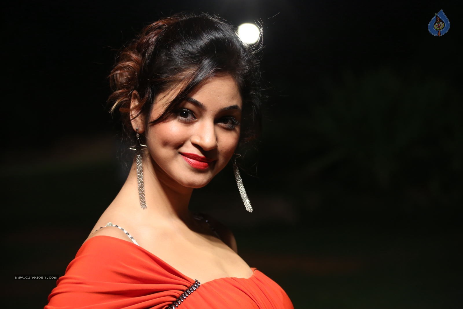 Shilpi Sharma Hot Photos - 63 / 102 photos