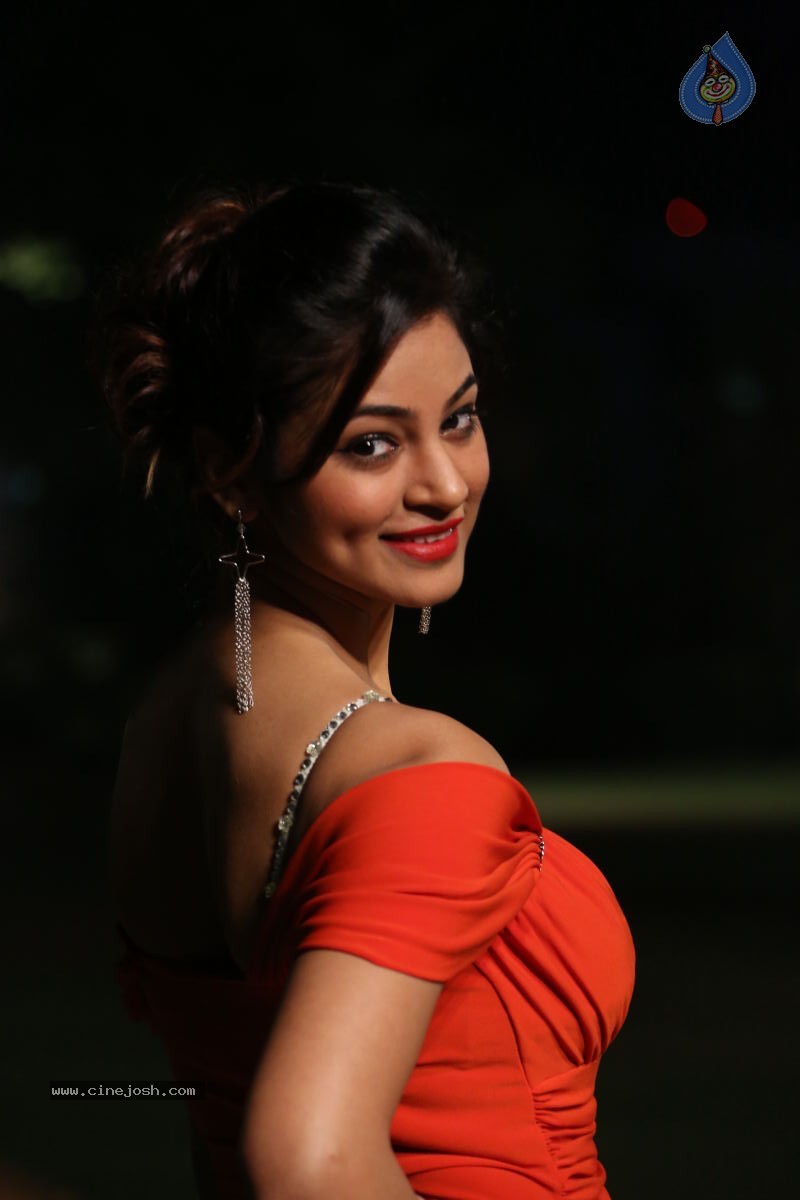 Shilpi Sharma Hot Photos - 76 / 102 photos