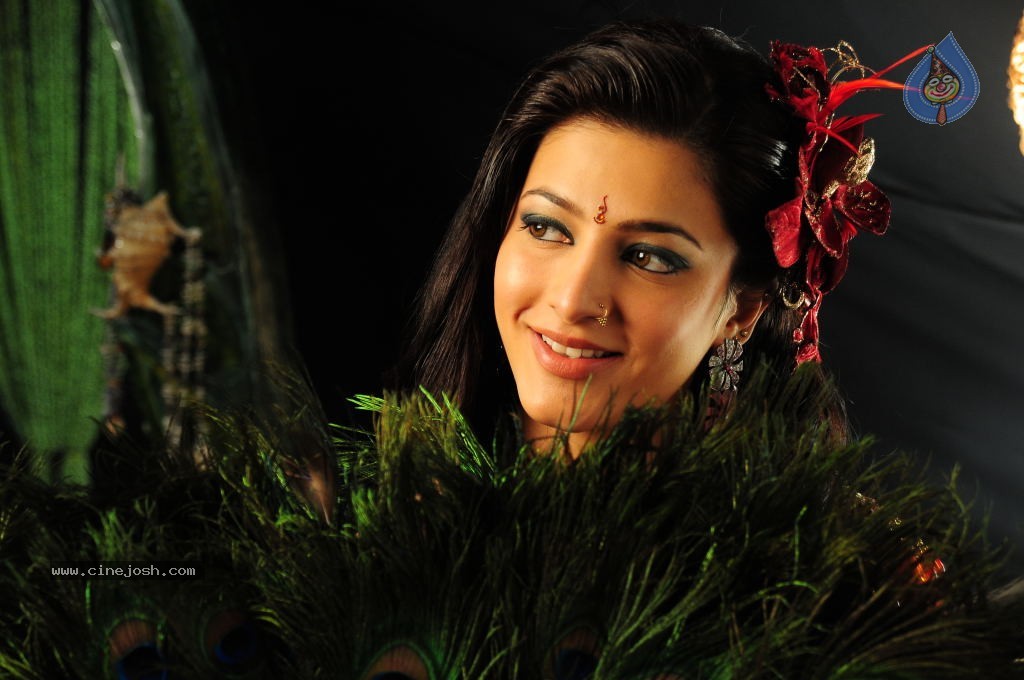 Shruti Hassan Spciy Photos - 56 / 83 photos