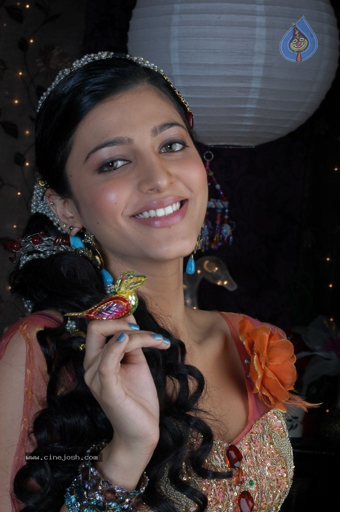 Shruti Hassan Spciy Photos - 66 / 83 photos