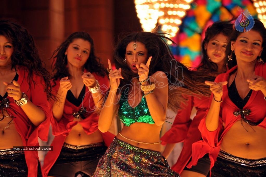 Shweta Bhardwaj Item Song Photos - 64 / 72 photos