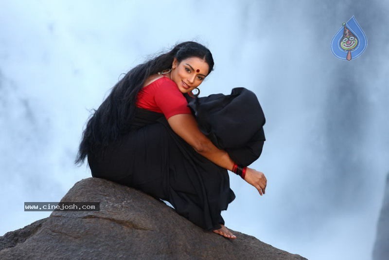 Shweta Menon Spicy Stills - 1 / 52 photos