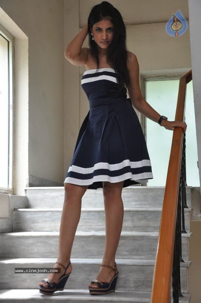 Shweta Pandit Hot Stills - 55 / 88 photos