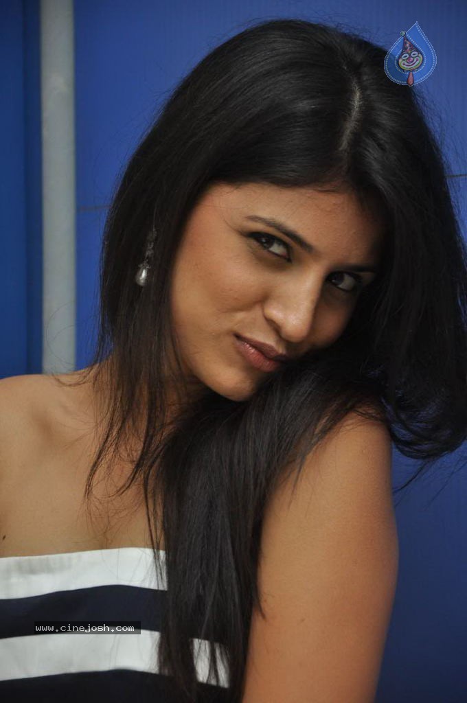 Shweta Pandit Hot Stills - 87 / 88 photos