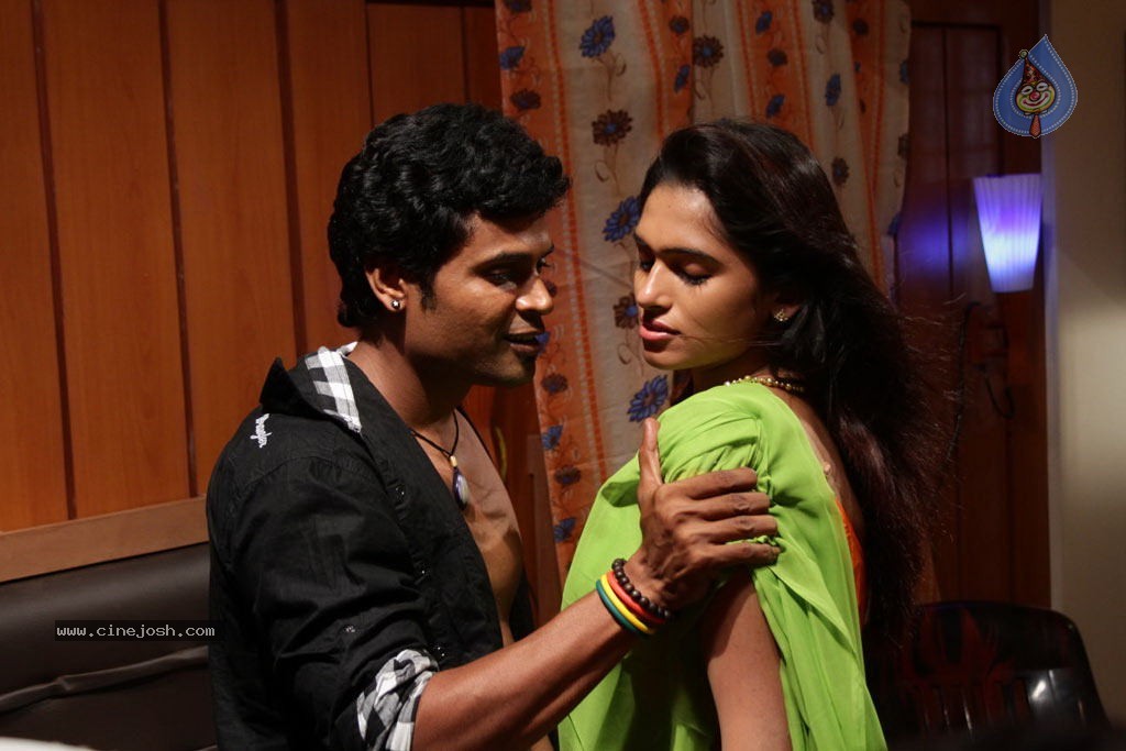 Sowdharya Tamil Movie Hot Stills - 50 / 92 photos