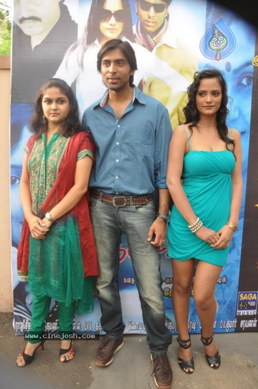 Susi Appadithan Tamil Movie Spicy Stills - 8 / 102 photos