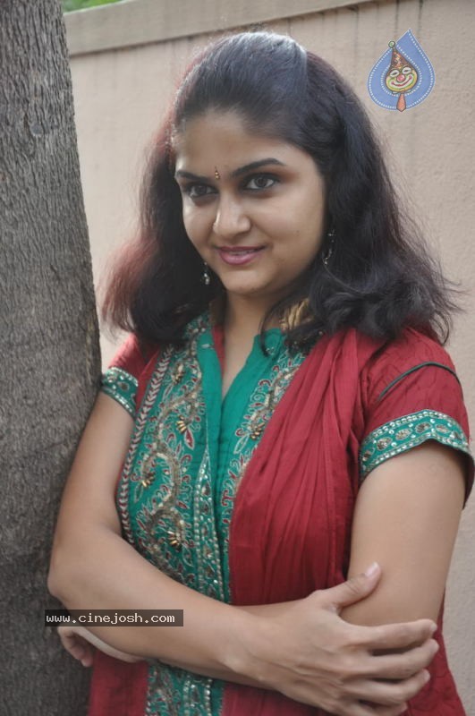 Susi Appadithan Tamil Movie Spicy Stills - 13 / 102 photos