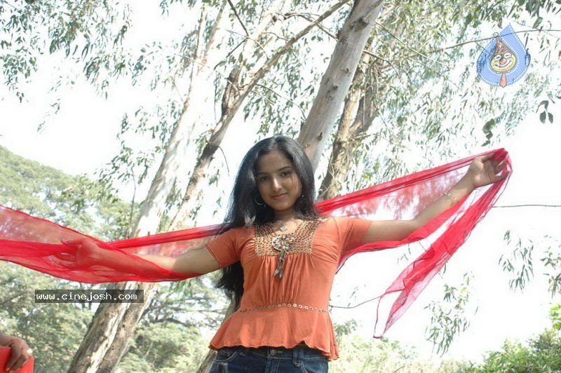 Susi Appadithan Tamil Movie Spicy Stills - 28 / 102 photos
