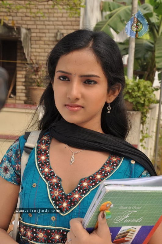 Susi Appadithan Tamil Movie Spicy Stills - 34 / 102 photos