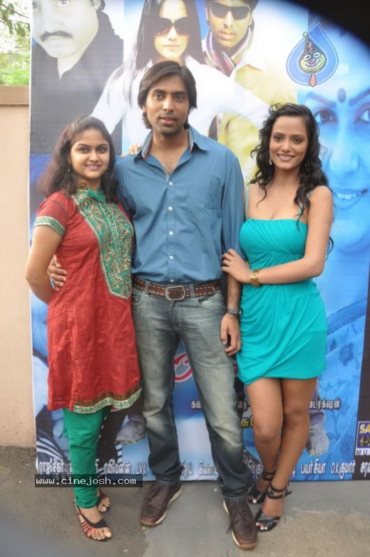 Susi Appadithan Tamil Movie Spicy Stills - 53 / 102 photos