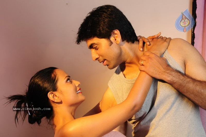 Susi Appadithan Tamil Movie Spicy Stills - 91 / 102 photos
