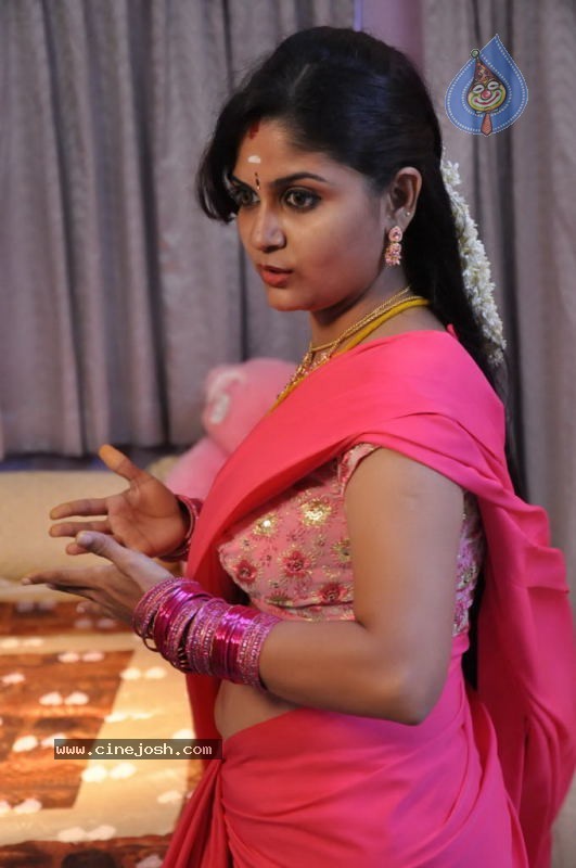 Susi Appadithan Tamil Movie Spicy Stills - 102 / 102 photos
