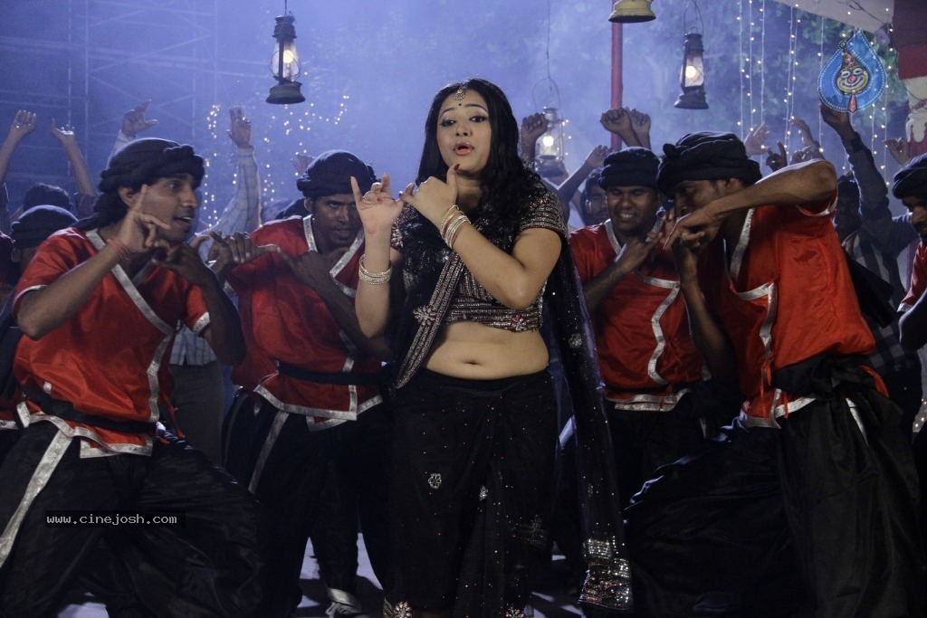 Swetha Basu Prasad New Spicy Stills - 78 / 151 photos