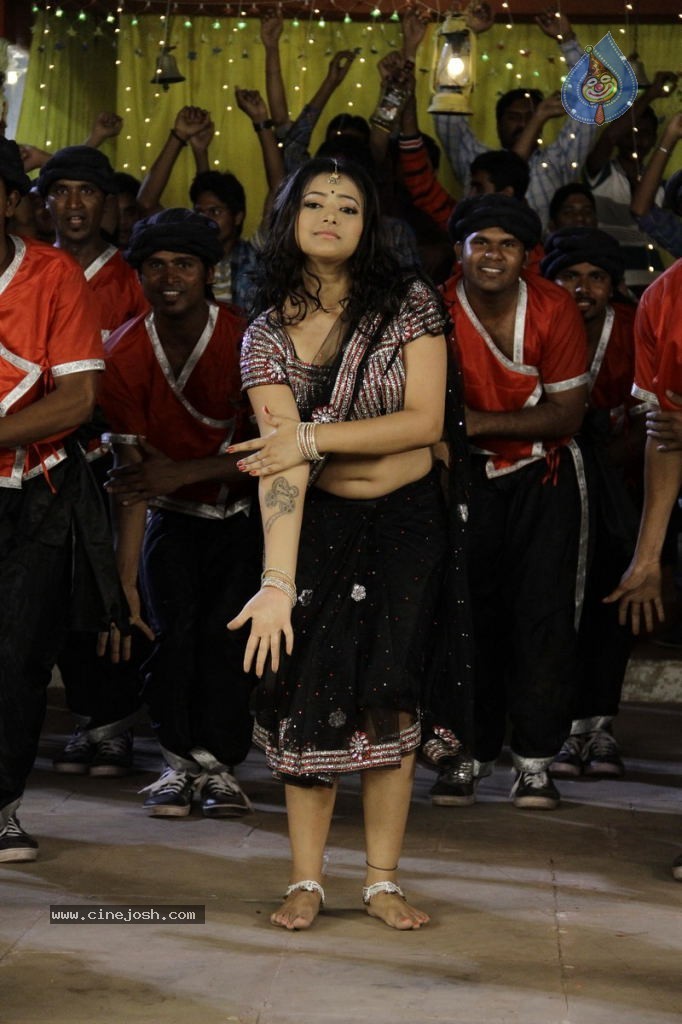 Swetha Basu Prasad New Spicy Stills - 146 / 151 photos