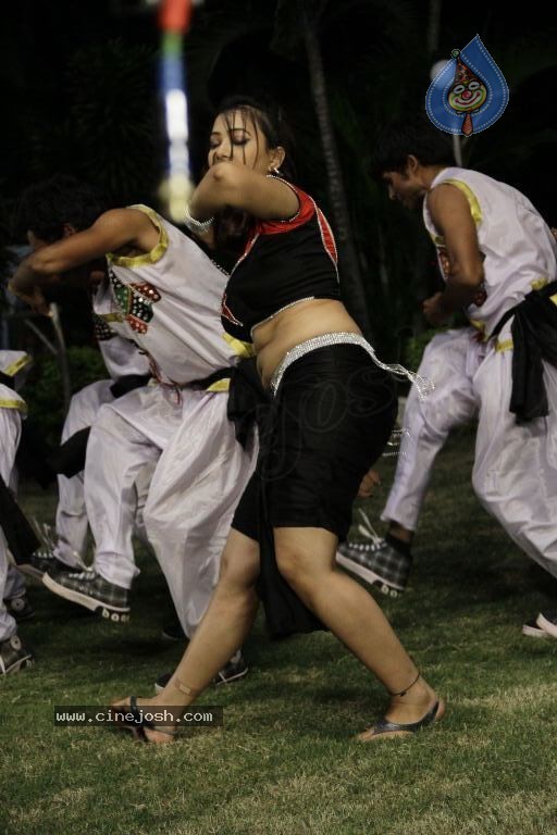 Swetha Basu Prasad Spicy Gallery - 132 / 132 photos