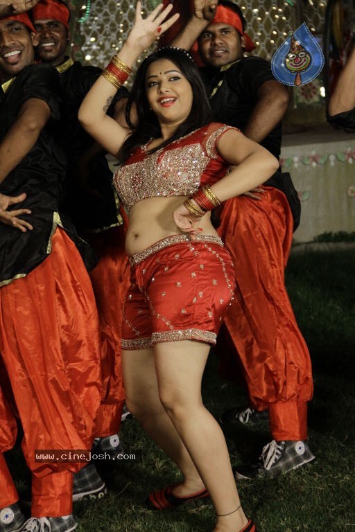 Swethabasu Prasad Spicy Gallery - 84 / 185 photos