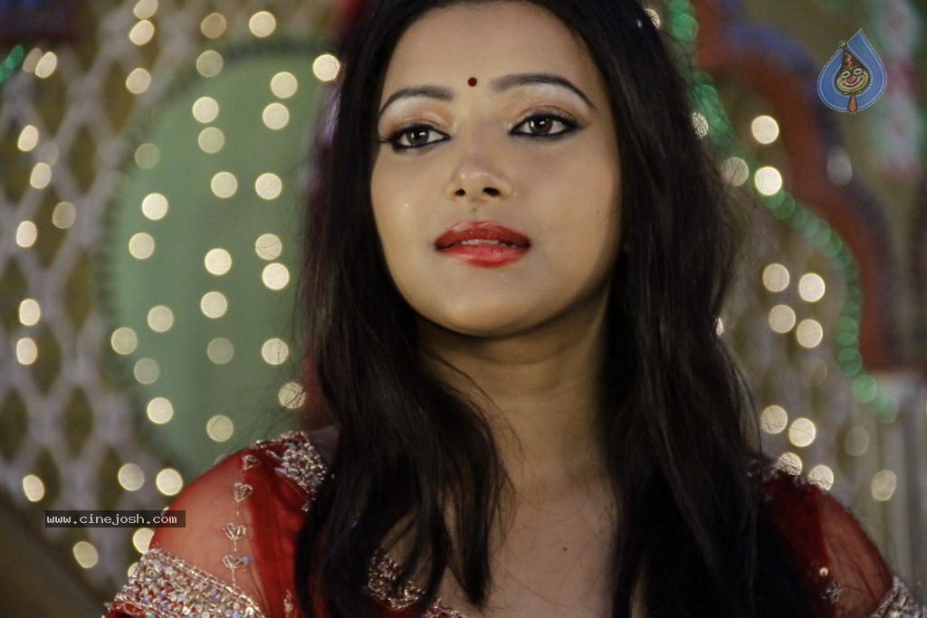 Swethabasu Prasad Spicy Gallery - 88 / 185 photos