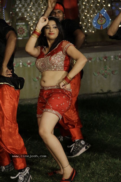Swethabasu Prasad Spicy Gallery - 94 / 185 photos
