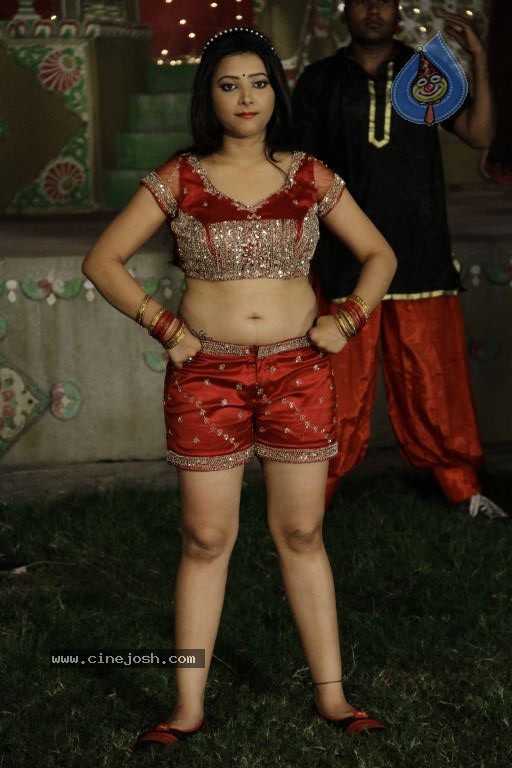 Swethabasu Prasad Spicy Gallery - 133 / 185 photos