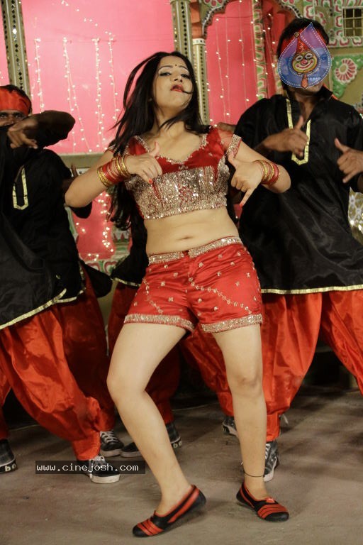 Swethabasu Prasad Spicy Gallery - 140 / 185 photos